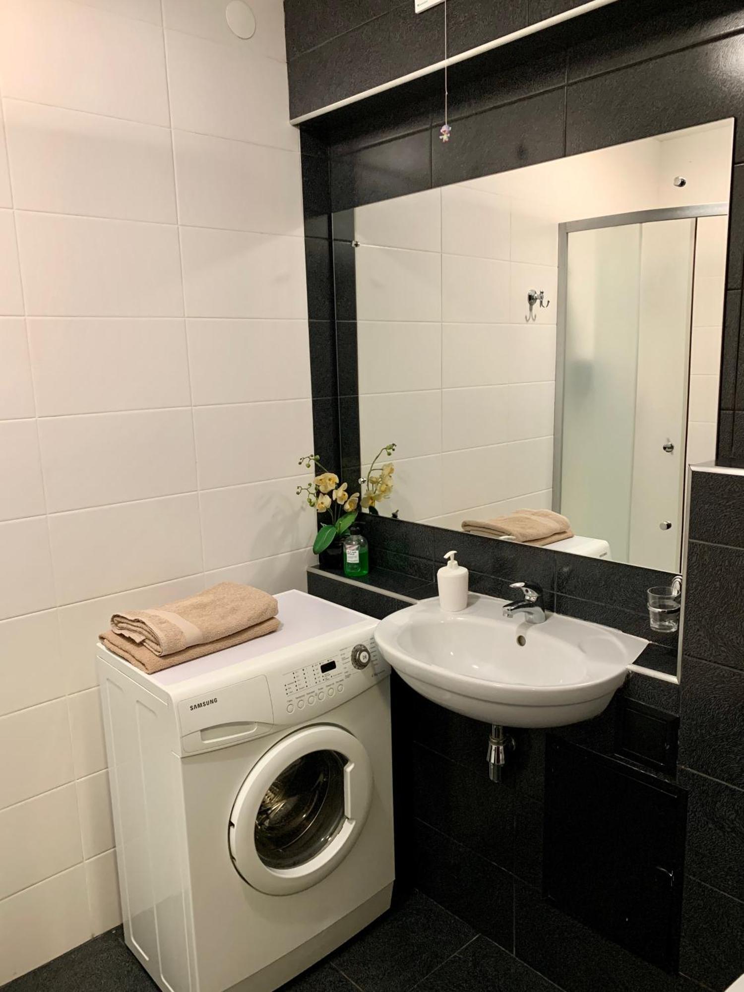 Apartment In Kharkiv , Prospect Nauki 19A Экстерьер фото